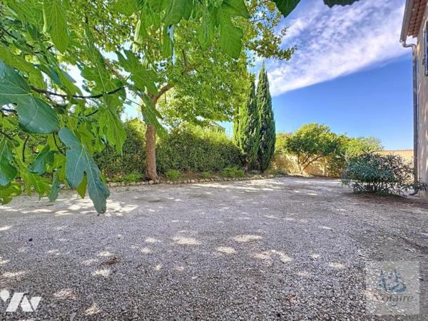 Saint-Rémy-de-Provence - Mas de 17 pièces - 423,91 m²