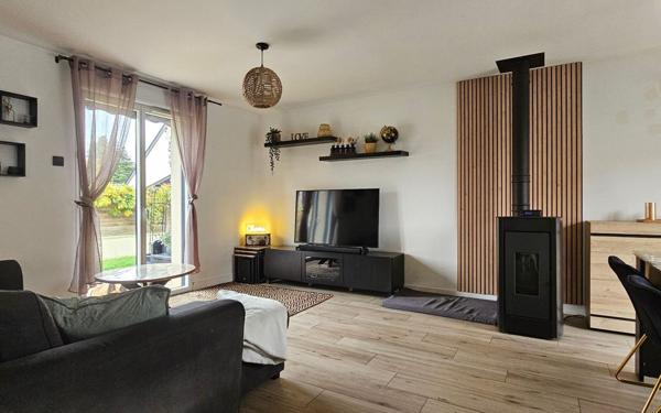 Maison à vendre    4 pièces •  Limetz-Villez