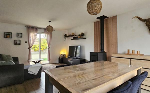 Maison à vendre    4 pièces •  Limetz-Villez