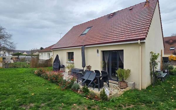 Maison à vendre    4 pièces •  Limetz-Villez