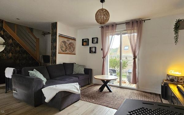 Maison à vendre    4 pièces •  Limetz-Villez