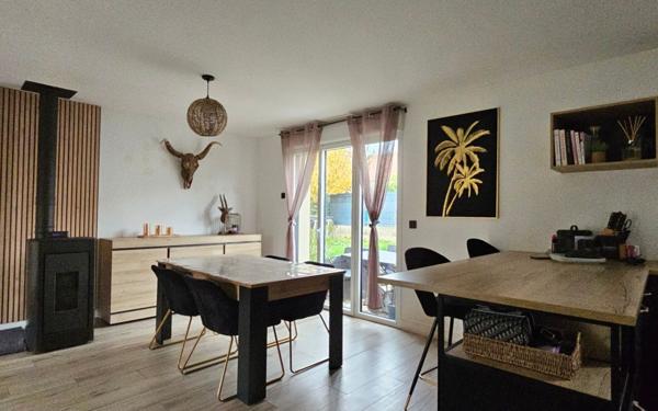 Maison à vendre    4 pièces •  Limetz-Villez