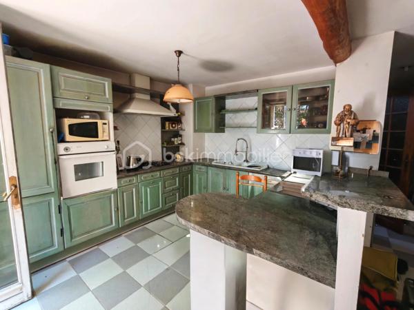 Maison en pierre de 179 m²