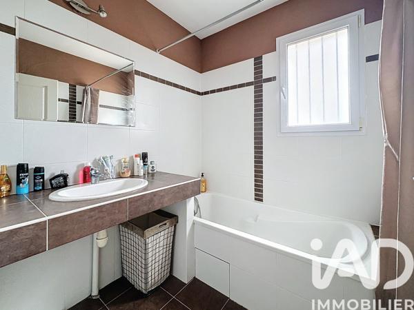 Maison à vendre 4 pièces 87 m² Redessan