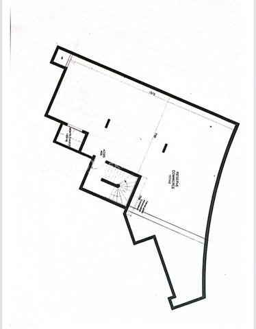 Dans un secteur recherché de Boulogne-Billancourt, au rez-de-chaussée d’un immeuble récent, je vous propose à louer ce local d’exception d’une superficie d’environ 421 m².

Bénéficiant d’une excellente visibilité et d’un flux de clientèle régulier, ce local offre un fort potentiel d’exploitation. Il conviendra parfaitement à un laboratoire d’analyses médicales, une salle de sport, un supermarché, une enseigne nationale, un commerce spécialisé, un showroom, un centre de formation ou toute autre activité recevant du public.

Le local bénéficie :
• d’une configuration fonctionnelle sur 2 niveaux,
• d’un emplacement stratégique,
• d’un environnement commercial dynamique,
Le tout dans un immeuble récent répondant aux standards actuels.

Location mensuelle : 13 500 euros HC 
Montant des charges mensuelles : 300 euros

📞 Dossier complet et informations sur demande

N’hésitez pas à me contacter pour échanger sur ce bien & organiser une visite.
