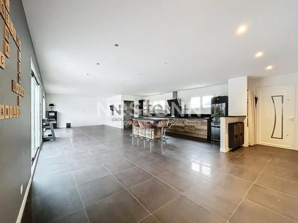 Maison Sadirac avec piscine.