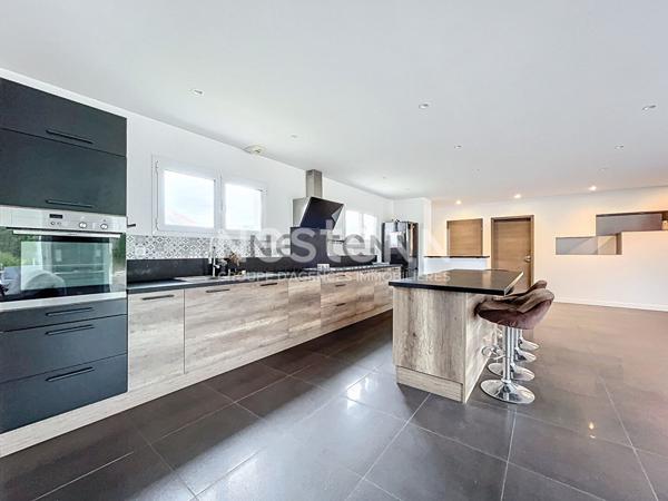 Maison Sadirac avec piscine.