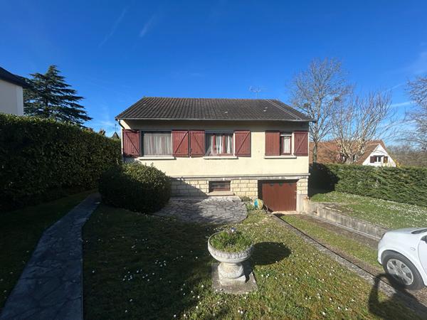Maison 4 pièces 3 chambres 75 m2 €519 000 ** - Référence 9107
