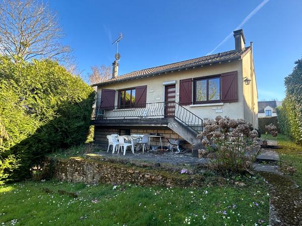 Maison 4 pièces 3 chambres 75 m2 €519 000 ** - Référence 9107