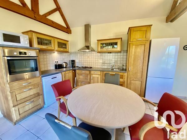 Maison 11 pièces de 155 m² à Lizio (56460)