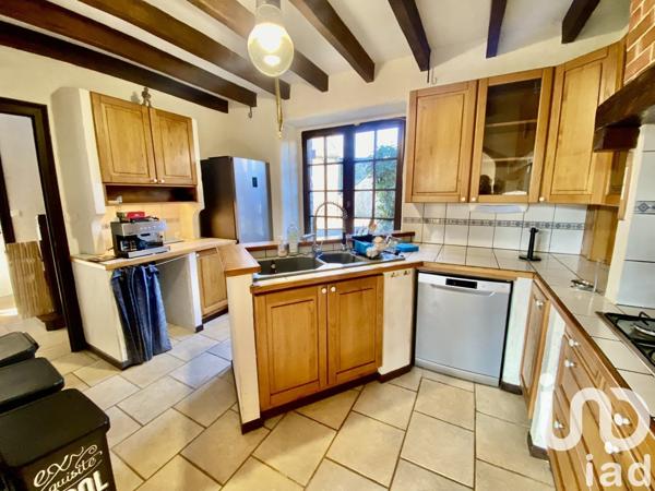 Maison 11 pièces de 155 m² à Lizio (56460)