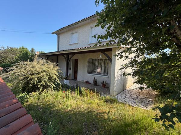 A vendre Grande maison sur Boulazac type 6 avec garage