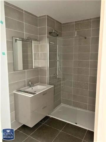 Appartement à louer 2 pièces 48.56m² Clermont-Ferrand (63000)