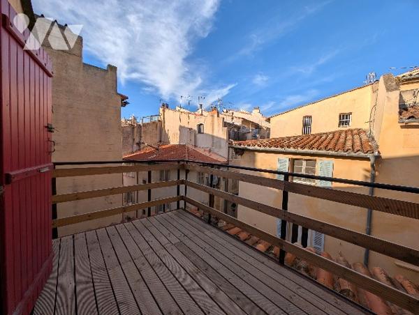 Studio de 20,6m² avec terrasse et mezzanine, au coeur du Panier