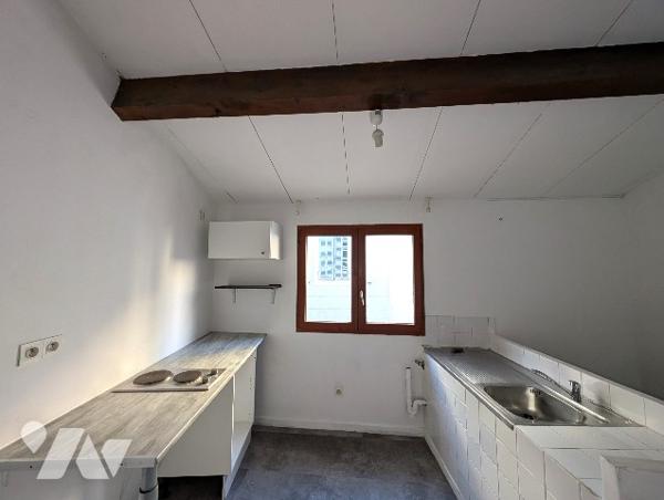 Studio de 20,6m² avec terrasse et mezzanine, au coeur du Panier