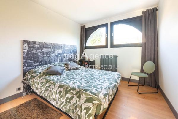 Maison à DEUIL-LA-BARRE, 95170 - 7 pièces 260m²