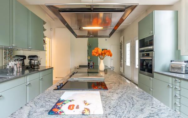 Maison à vendre    6 pièces • 230 m2 La Varenne - Saint-Maur-des-Fossés