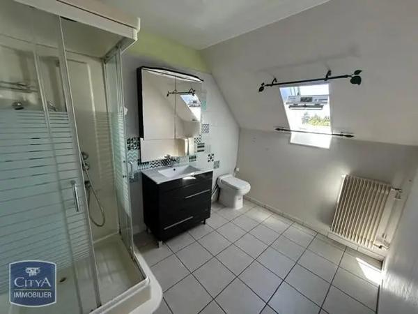 Maison à louer 4 pièces 124.53m² Saint-Germain-du-Puy (18390)