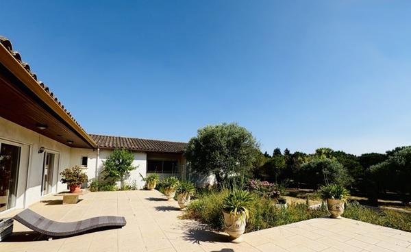 Maison à vendre |  Carcassonne |  8 pièces | 310 m²