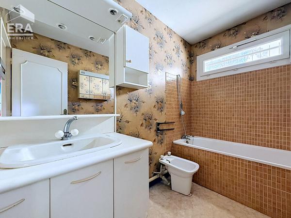 Maison plain pied 3 pièces 82 m² au calme, avec garage à vendre à Marseille - Les martégaux 13013