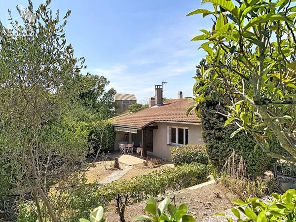 Maison plain pied 3 pièces 82 m² au calme, avec garage à vendre à Marseille - Les martégaux 13013