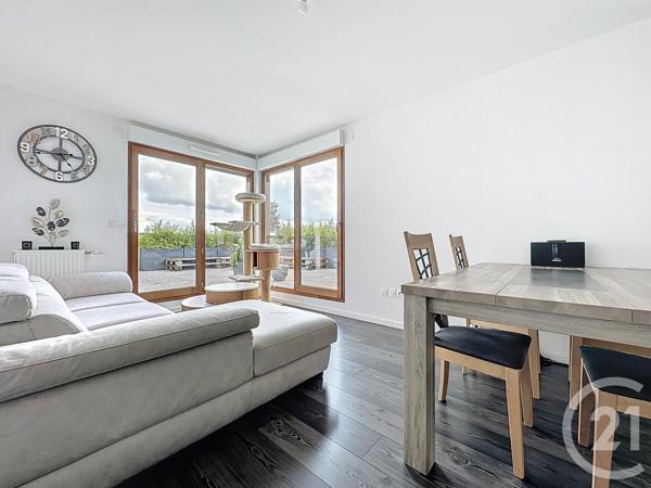 Appartement F3 à vendre  3 pièces - 70,66 m2 ST CYR L ECOLE - 78