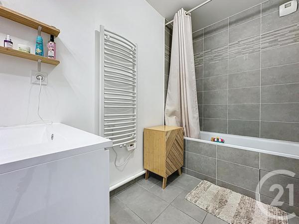 Appartement F3 à vendre  3 pièces - 70,66 m2 ST CYR L ECOLE - 78