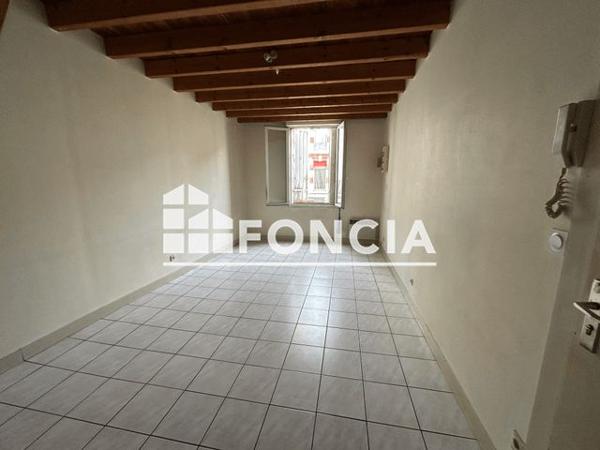 Location Appartement 2 pièces 46 m² - 43 RUE DE LA FRATERNITE Villeneuve Sur Lot 47300