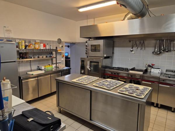 RESTAURANT-BAR Licence IV