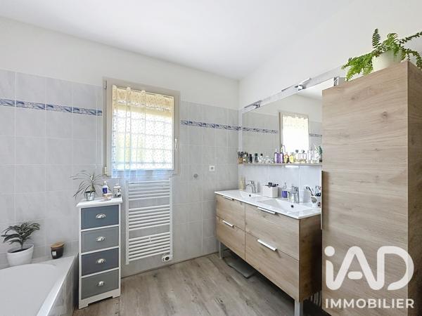 Maison à vendre 7 pièces 144 m² Aiffres
