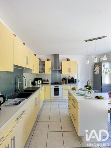 Maison à vendre 7 pièces 144 m² Aiffres