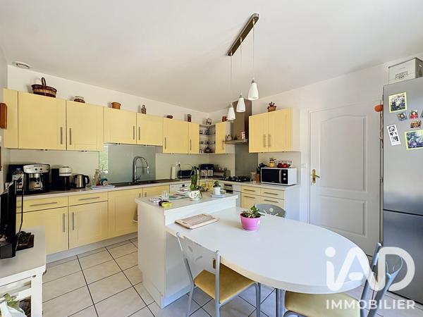 Maison à vendre 7 pièces 144 m² Aiffres