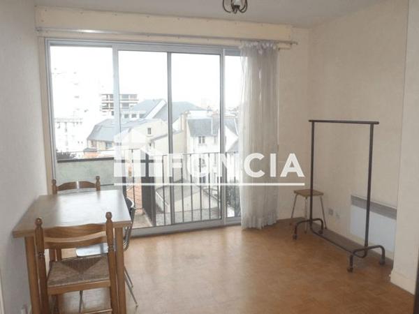 Location Studio 22.8 m² - 9 RUE DE L'HARMONIE Tarbes 65000