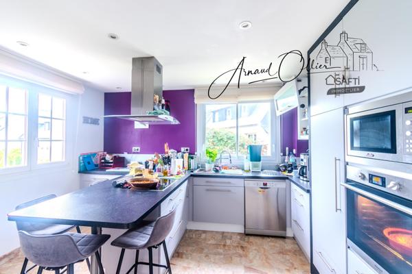 Maison néo-bretonne en impasse – Sous-sol complet – Bourg de Plouzané