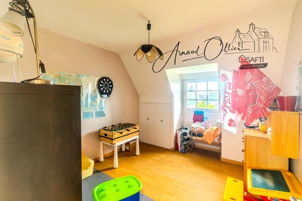 Maison néo-bretonne en impasse – Sous-sol complet – Bourg de Plouzané