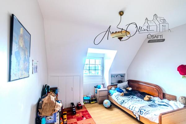 Maison néo-bretonne en impasse – Sous-sol complet – Bourg de Plouzané