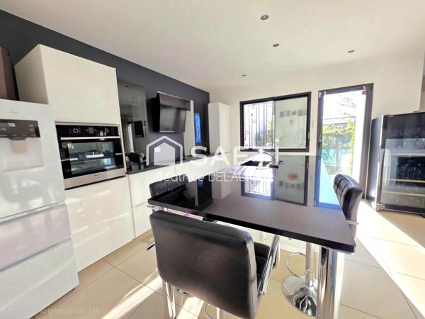 MAISON CONTEMPORAINE, 5 CHAMBRES ET 3 SALLES D'EAU