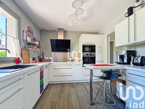 House for sale 5 rooms 112 m² Soisy-sur-Seine