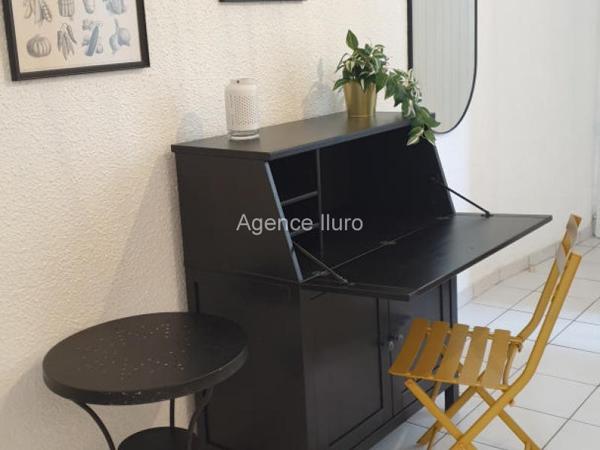 Location meublée - Studio - Oloron-sainte-marie - Réf.:202770 A LOUER - CENTRE VILLE OLORON - STUDIO MEUBLE AVEC PARKING PRIVATIF Infos sur location :