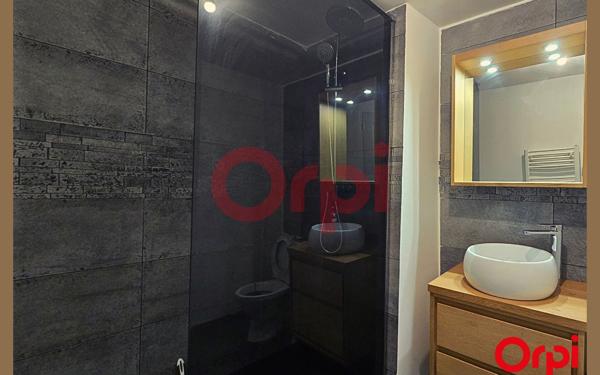 Appartement à louer    2 pièces • 55 m2 La Roche-Guyon