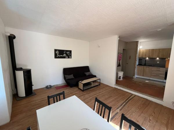 Blesle (43450) Maison à proximité du village de Blesle