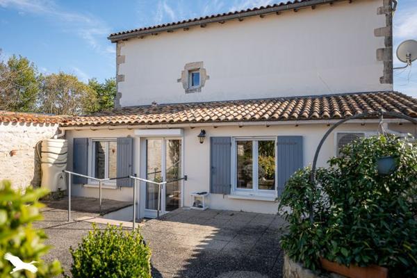 Maison à vendre |  Saint-Jean-d'Angély |  5 pièces | 110 m²