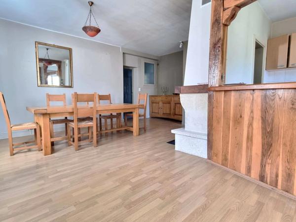 LAGUENNE- maison avec potentiel de 3 logements