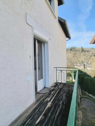 LAGUENNE- maison avec potentiel de 3 logements