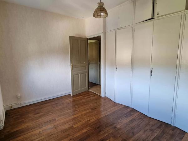 LAGUENNE- maison avec potentiel de 3 logements