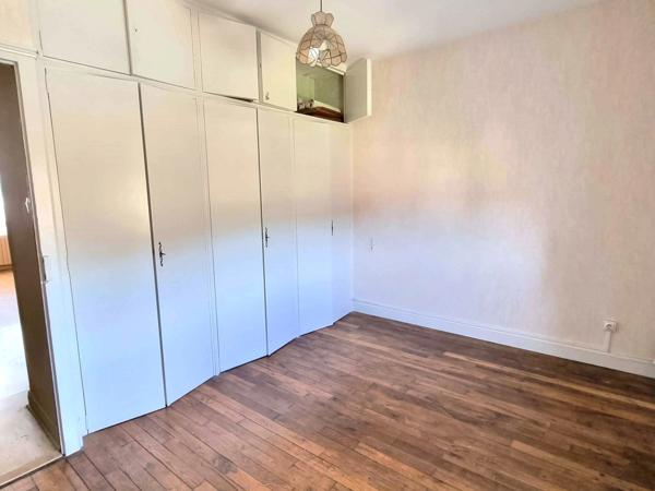 LAGUENNE- maison avec potentiel de 3 logements