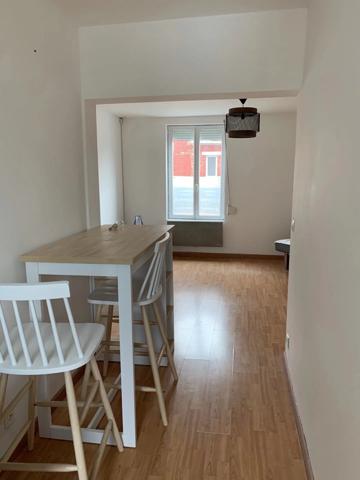 Location Studio 1 pièces 24 m2 à Saint-Quentin
