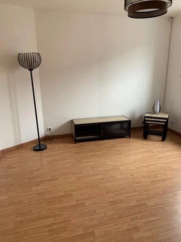 Location Studio 1 pièces 24 m2 à Saint-Quentin