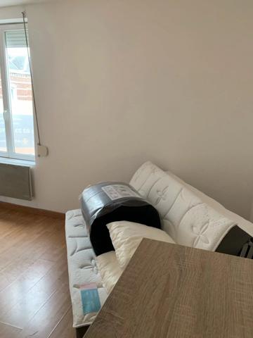 Location Studio 1 pièces 24 m2 à Saint-Quentin