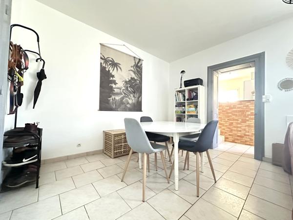Appartement meublé, 1 chambre, cave et jardin
